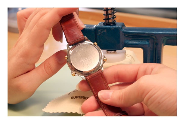 How to Use a Crystal Press to Press on Watch Crystals